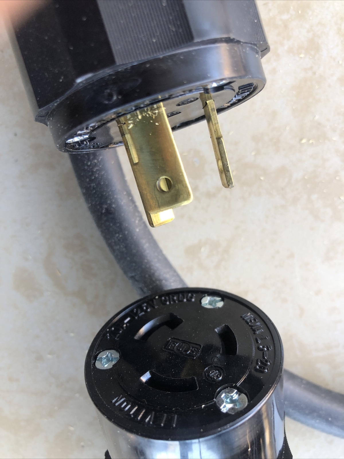 CAROL 3/C 12AWG SOOW CSA (-40C) FT-2 P-7K 123033-MSHA 600VOLT RoHS 00.52 FT