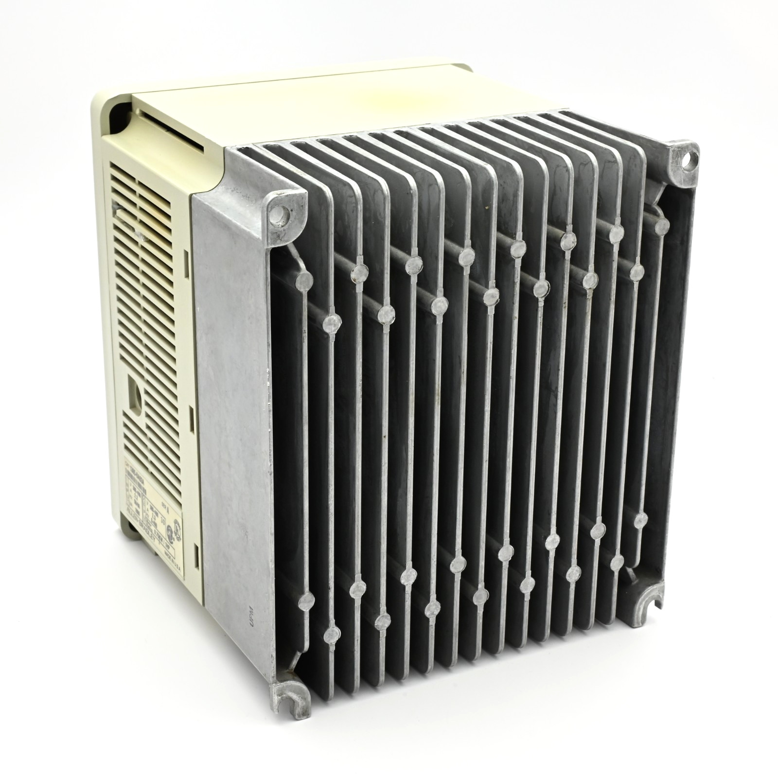 Allen Bradley 1305-BA03A /A AC Drive 380-460V 2.2A 50/60Hz 0.75KW / 1HP