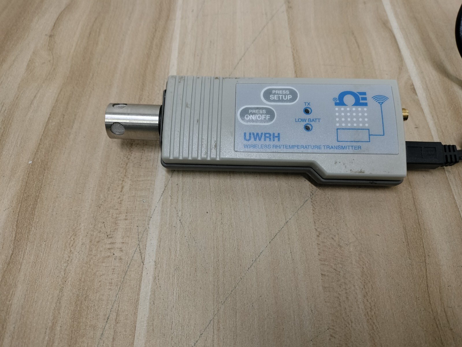 OMEGA ENGINEERING (UWRH-2) WIRELESS RH/TEMPERATURE TRANSMITTER