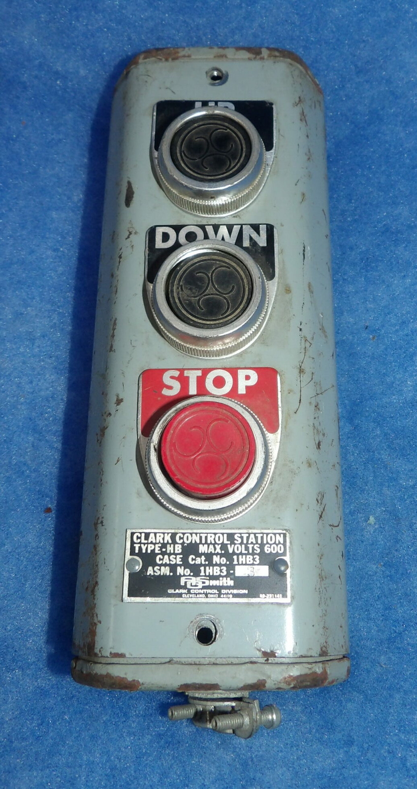 Clark Control 1HB3 1HB3-3 600V 3 Button COntrol Station + 1 Year Warranty