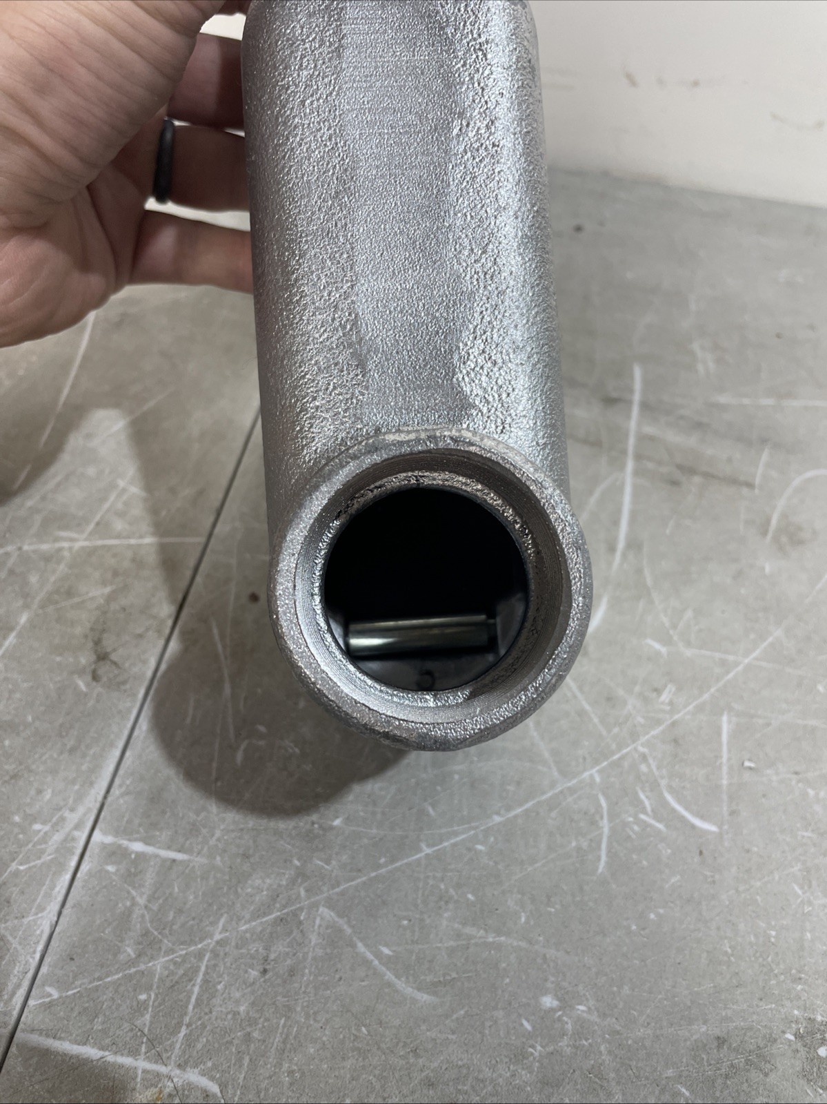 Crouse Hinds LB150M-CG, 1-1/2″, LB, Rigid Conduit Body with Cover/Gasket, 5 Pack