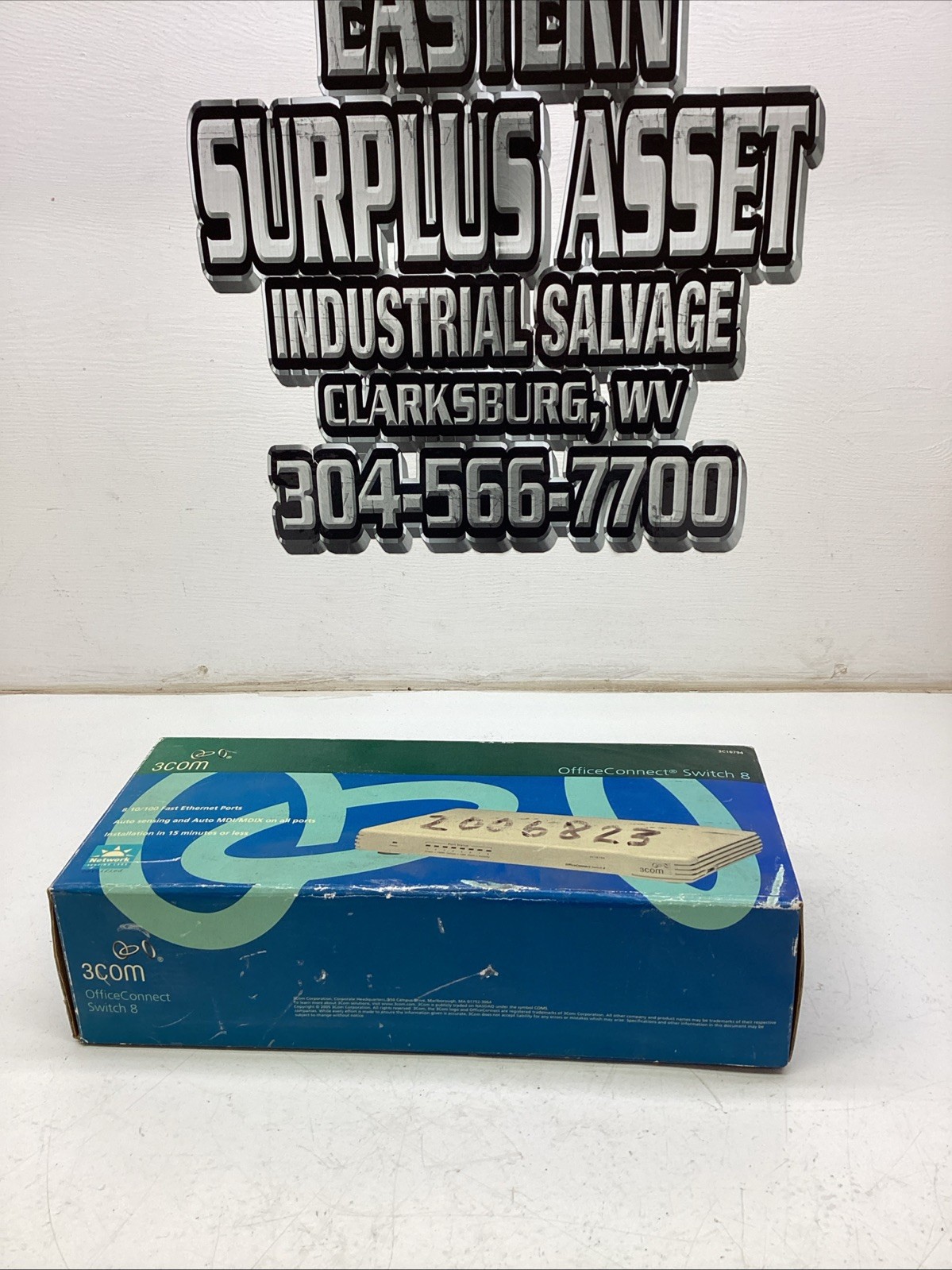 Office Connect Switch 8 3COM 3C16794 NIB