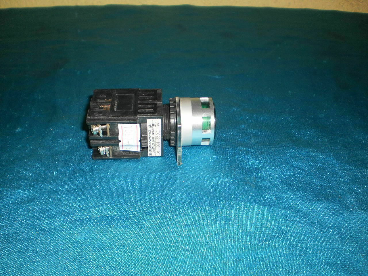 Maruyasu HFG22-100-10G HFG2210010G Push Button