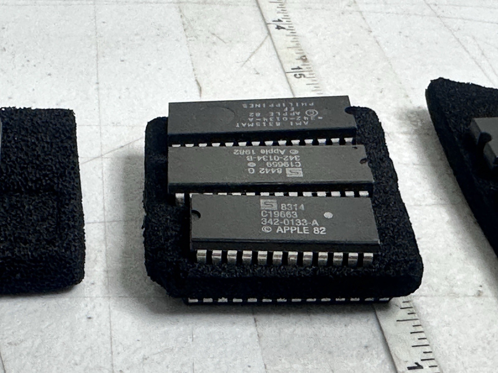 Collector Grade CPU Apple 1982 Custom ROM Vintage Computer Chip Set Untested