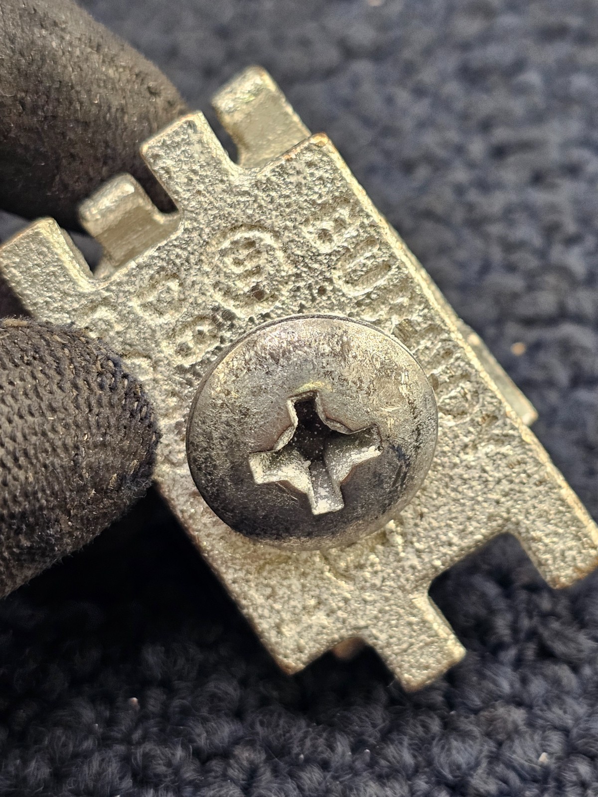 Burndy 2/0 AWG to 250 KCMIL Str, Cable Tray Grounding Clamp