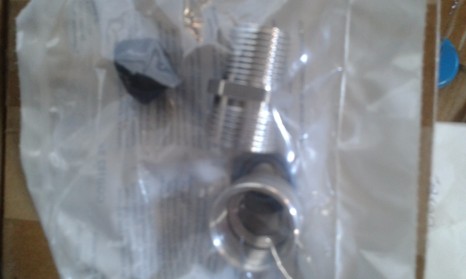 EATON CROUSE- HINDS EACH (1PCS) CGB192 SA 1/2″ Cord/Cable Fitting, Straight, 0.