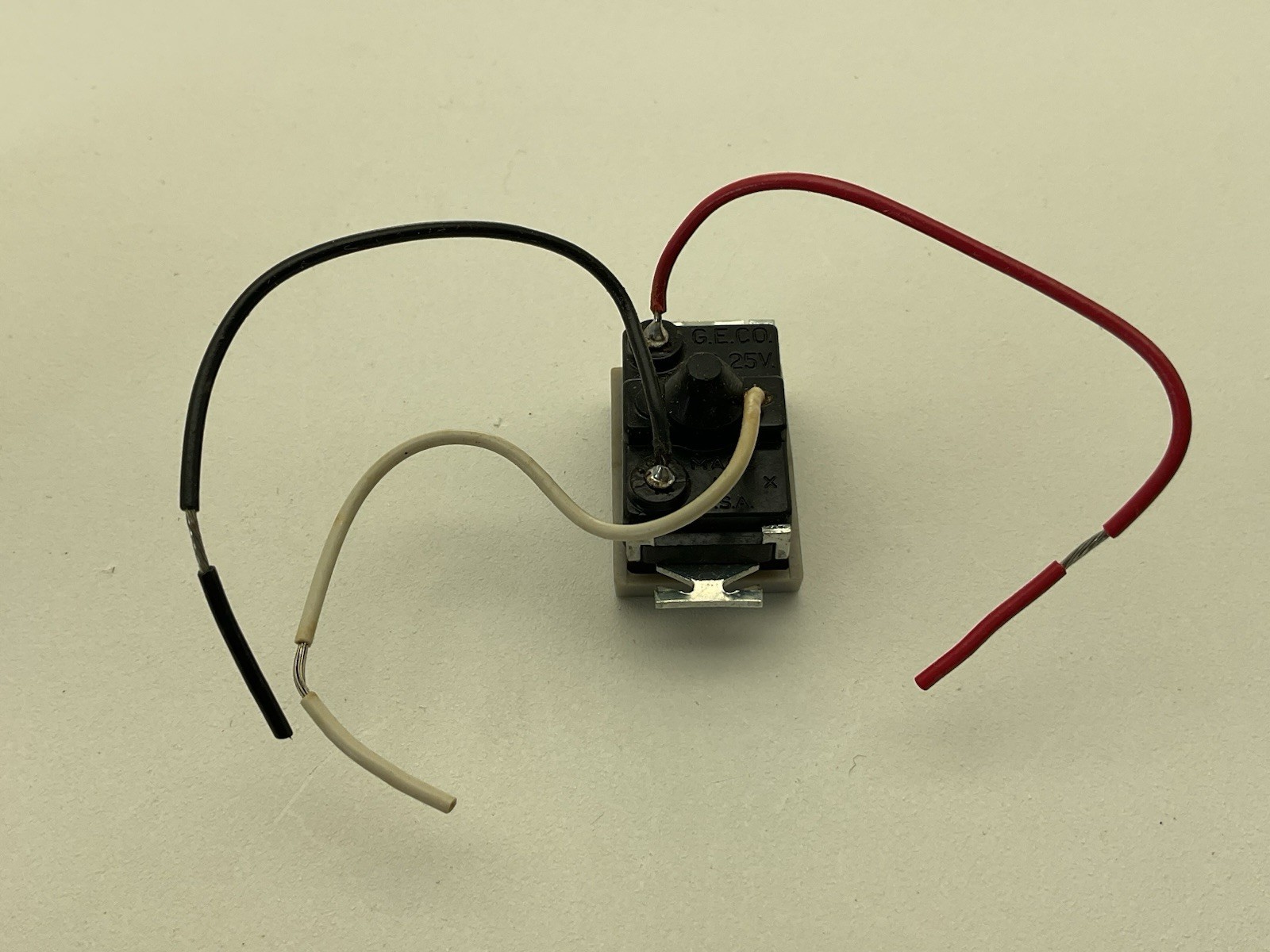 GE/General Electric RCS2, Remote Control Switch, 3A 25V AC