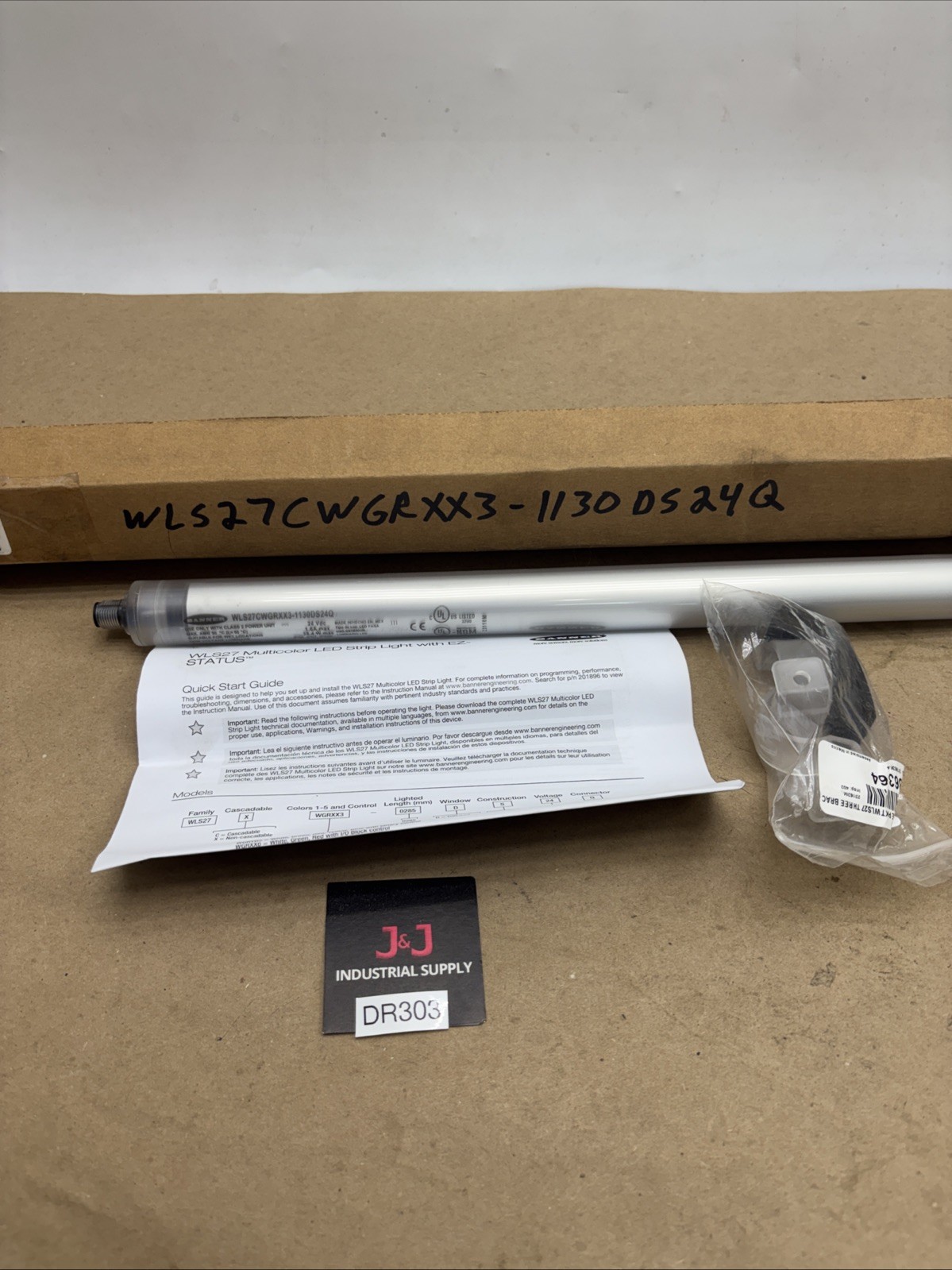 New Banner WLS27CWGRXX3-1130DS24Q WLS27 Multicolor LED Strip Light With EZStatus