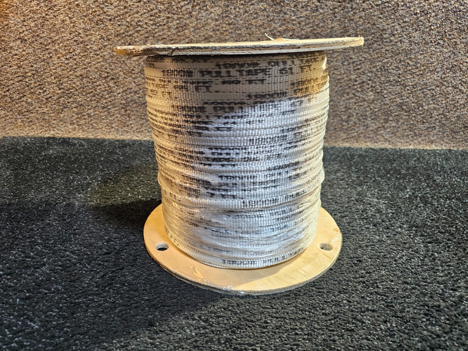 POLYESTER 3000FT 1800 LB TENSILE STRENGTH 0.4″ DIA, WOVEN POLYESTER PULL TAPE
