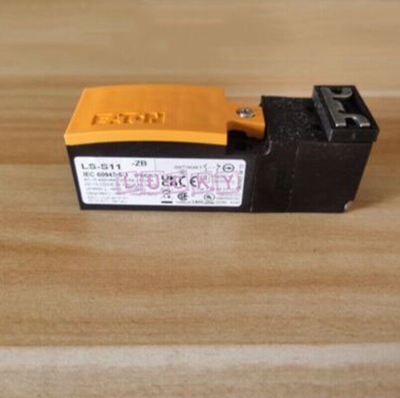 1PC NEW FOR EATON MOELLER LS-S11-ZB limit switch