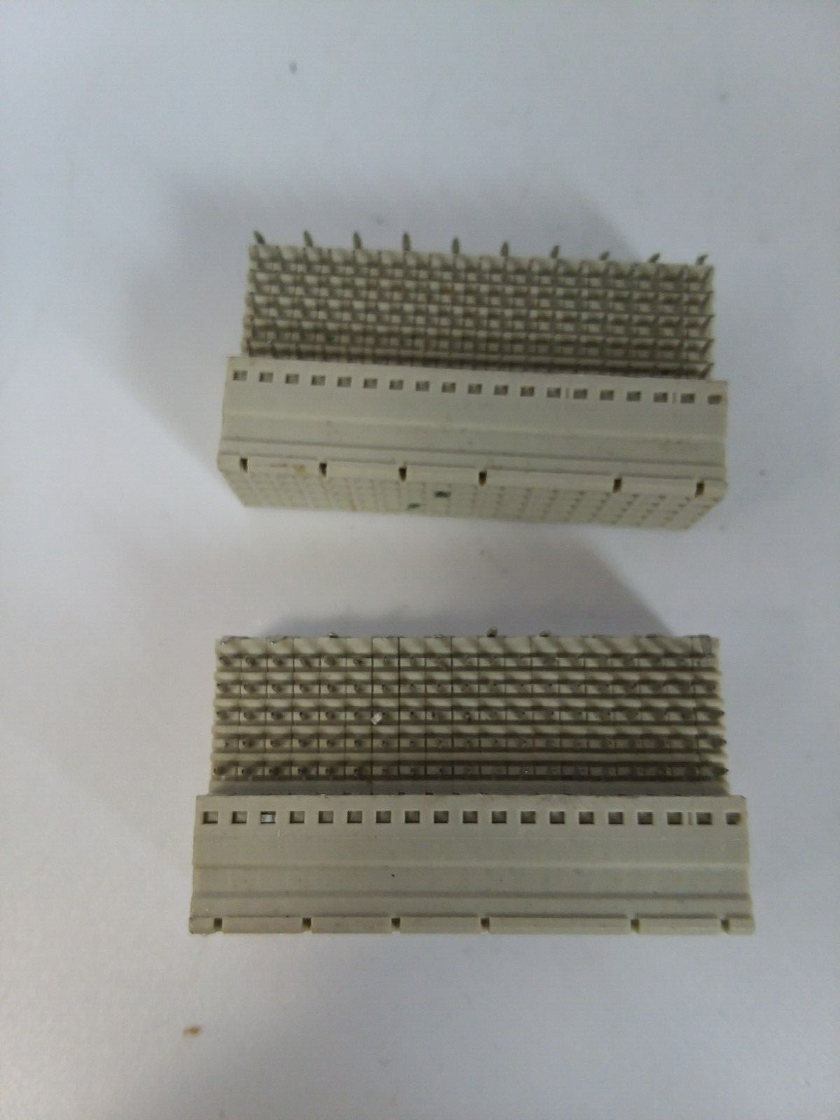 EPT 244-23300-15 CARD EDGE & BACKPLANE CONNECTOR 95 2mm PRESS FIT (LOT OF 2) NNB
