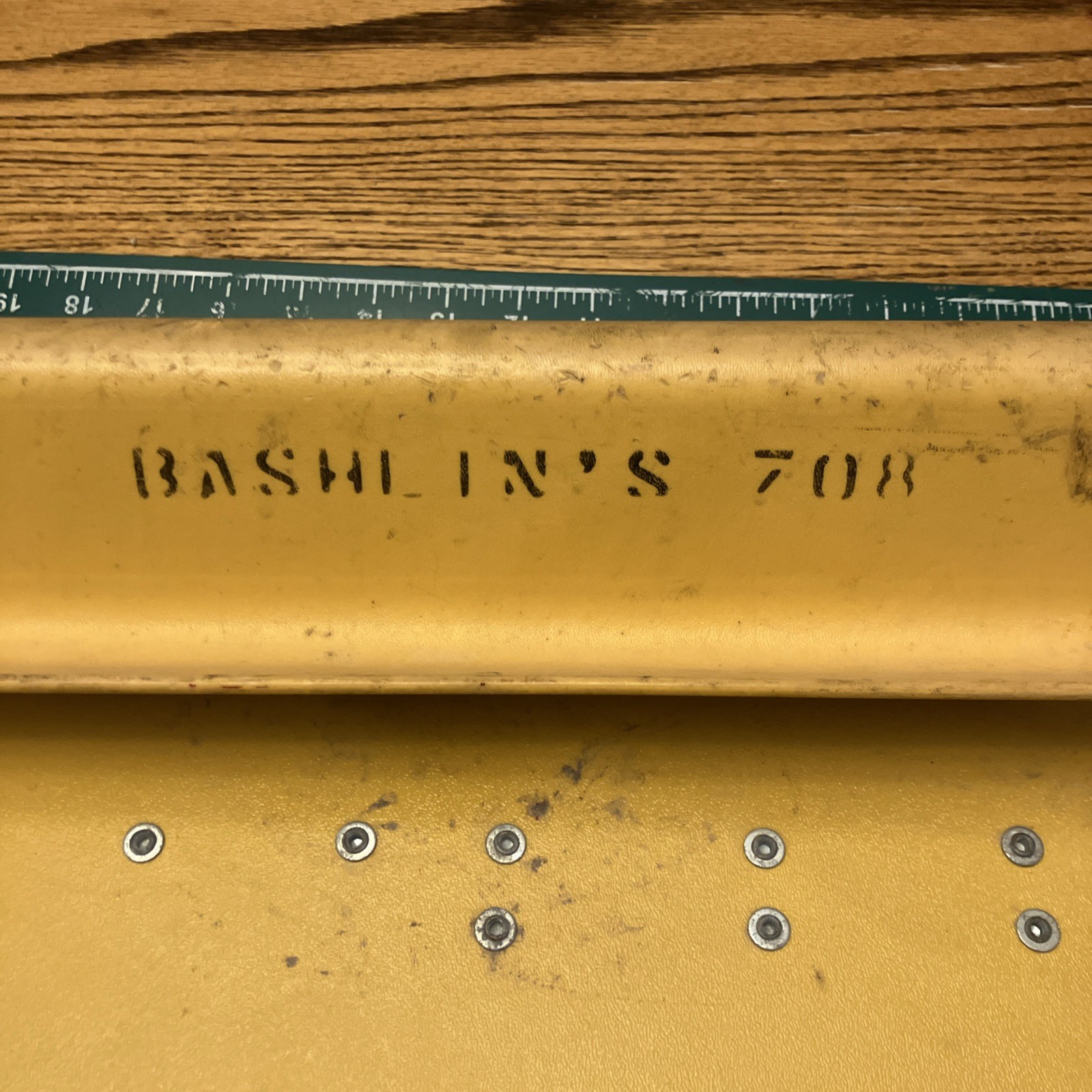 Bashlin 708L Yellow Lineman Tool Board With Leather Bags 18 1/4″ x 20 3/4″