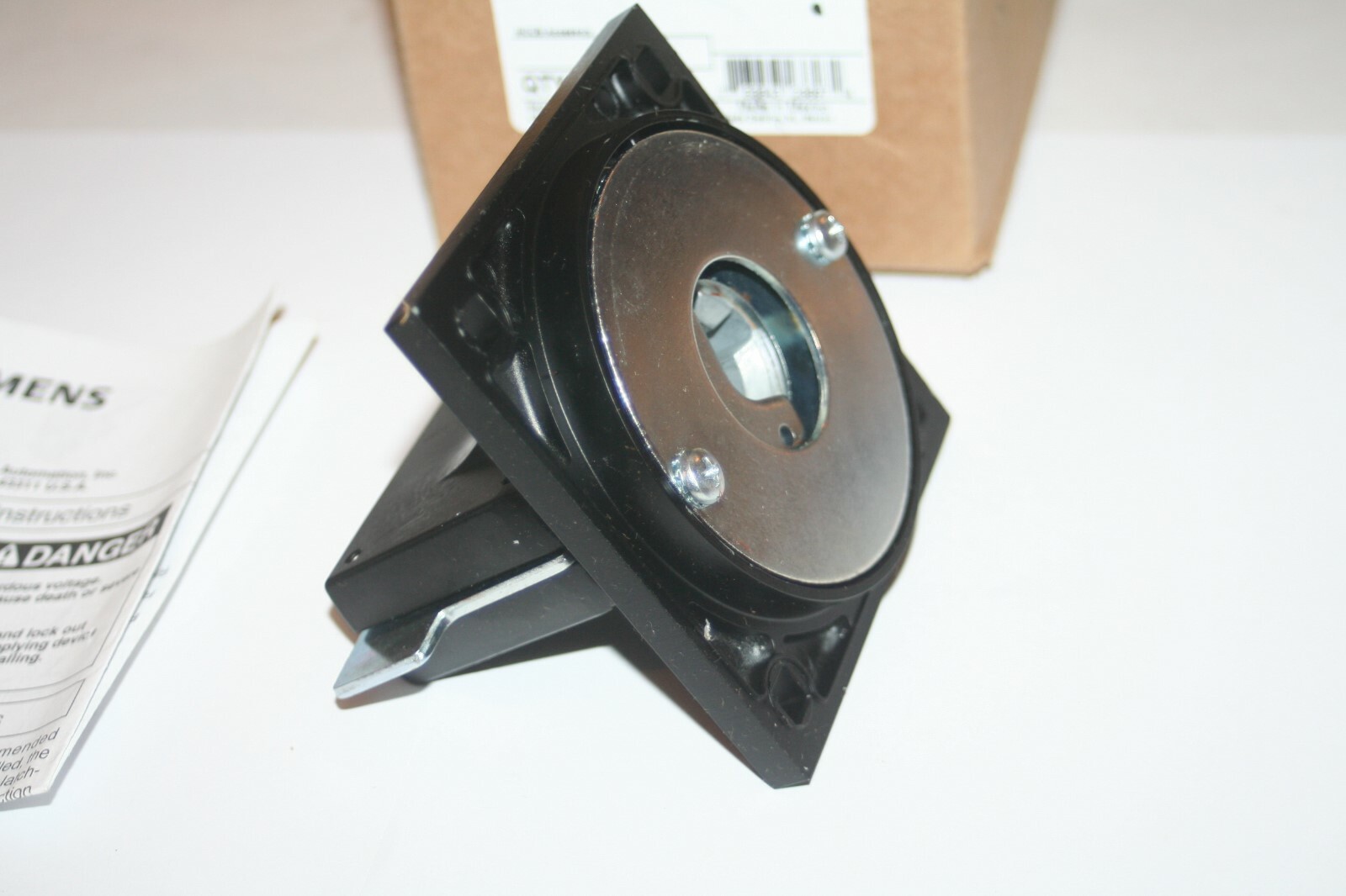SIEMENS – RHOHC MCCB Sentron™ CoMPact Door Mount Rotary Operating Handle * NEW *