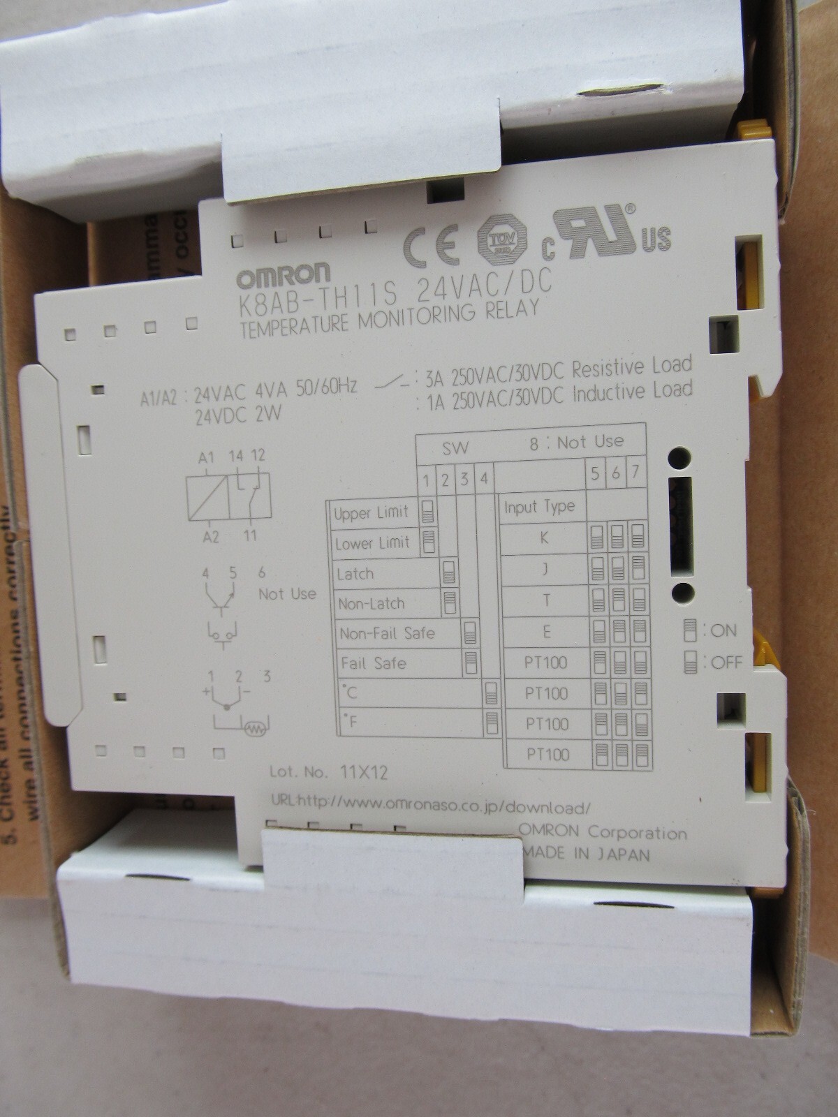 OMRON K8AB-TH11S TEMPERATURE MONITORING RELAY New in Box