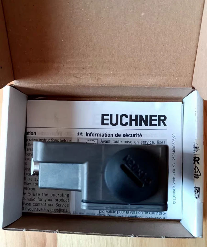 one EUCHNER N11D-M 086298 Safety Switch