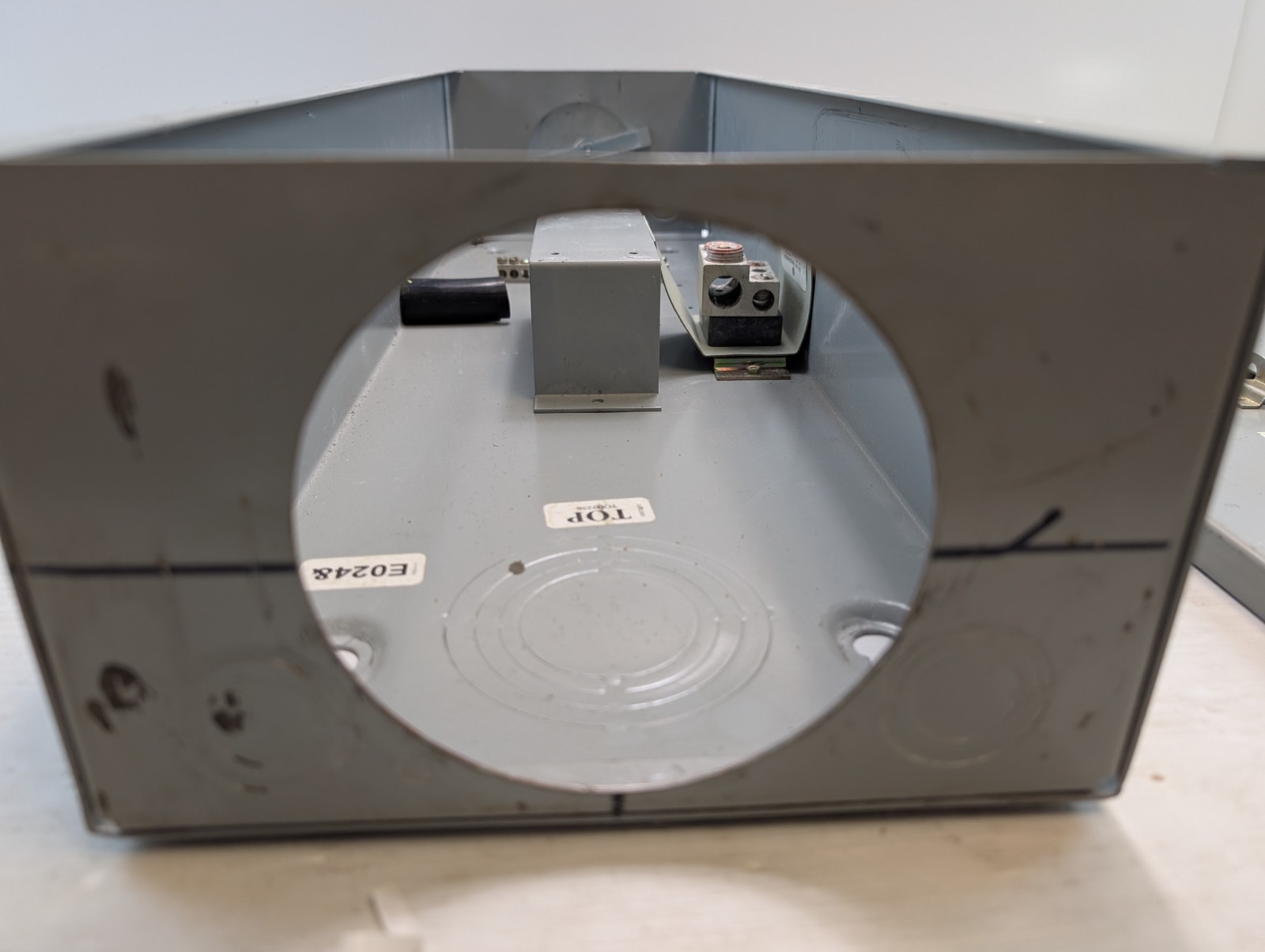 GE TQD225S / TQD225F Blank Enclosure for TQD Breaker 225A 240V