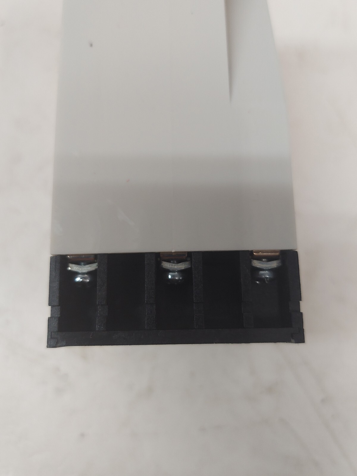 ABB DLM611 Solid State Control 3 Phase Voltage Monitor 240VAC 10A NEW 5pc AVAILA