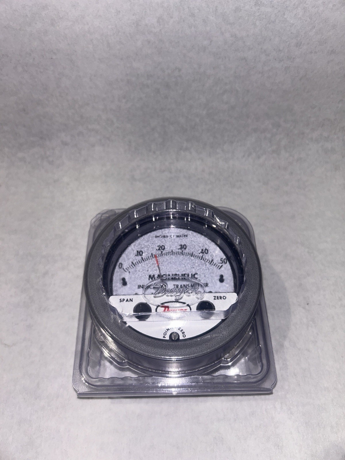 DWYER 605-0 6050 Magnehelic Gauge Differential Pressure Indicating Transmitter