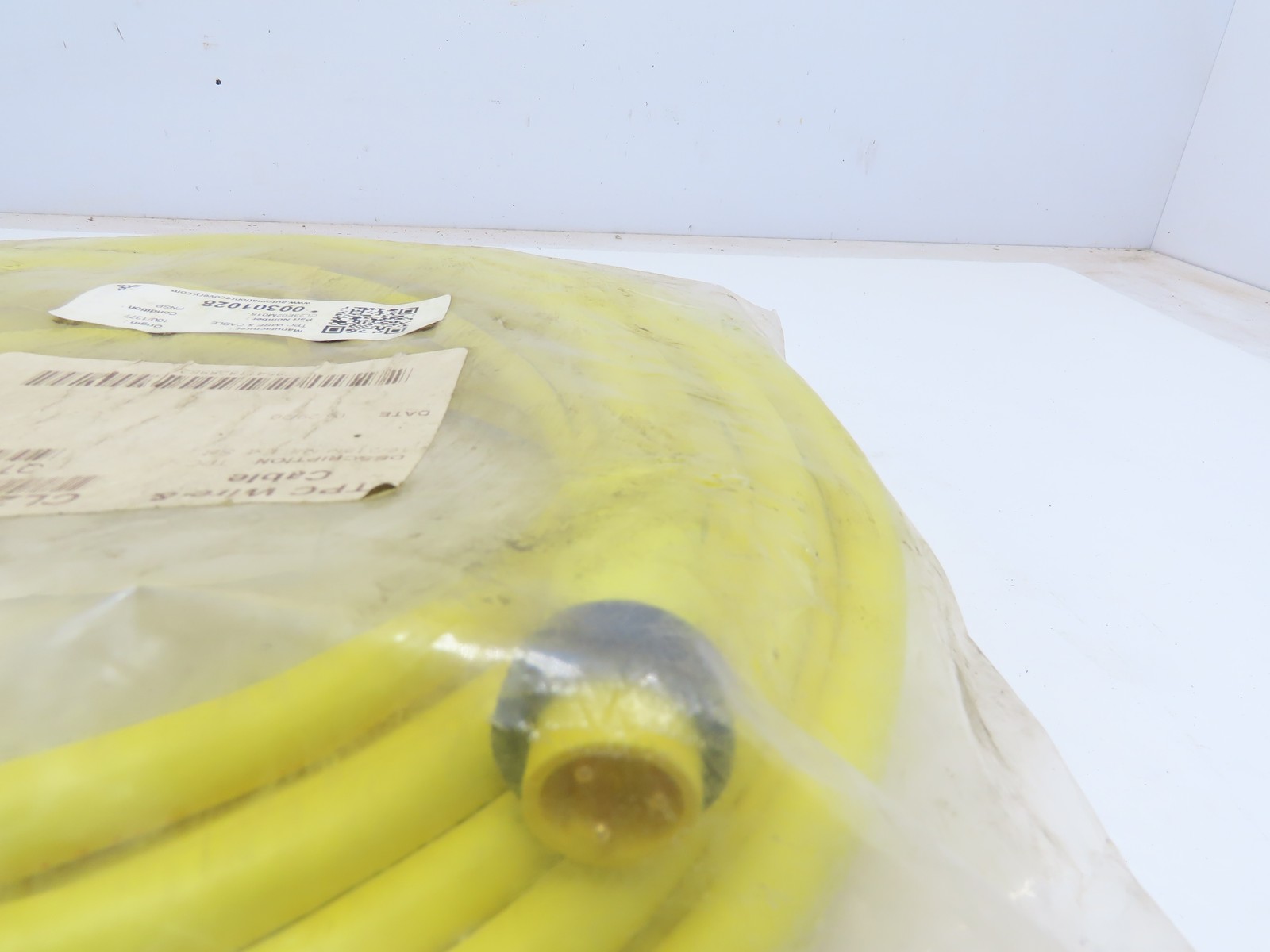 TPC Wire & Cable CL23E02M015 Heavy Duty cordset 16/3 wire 15m long M/F EXT/SET