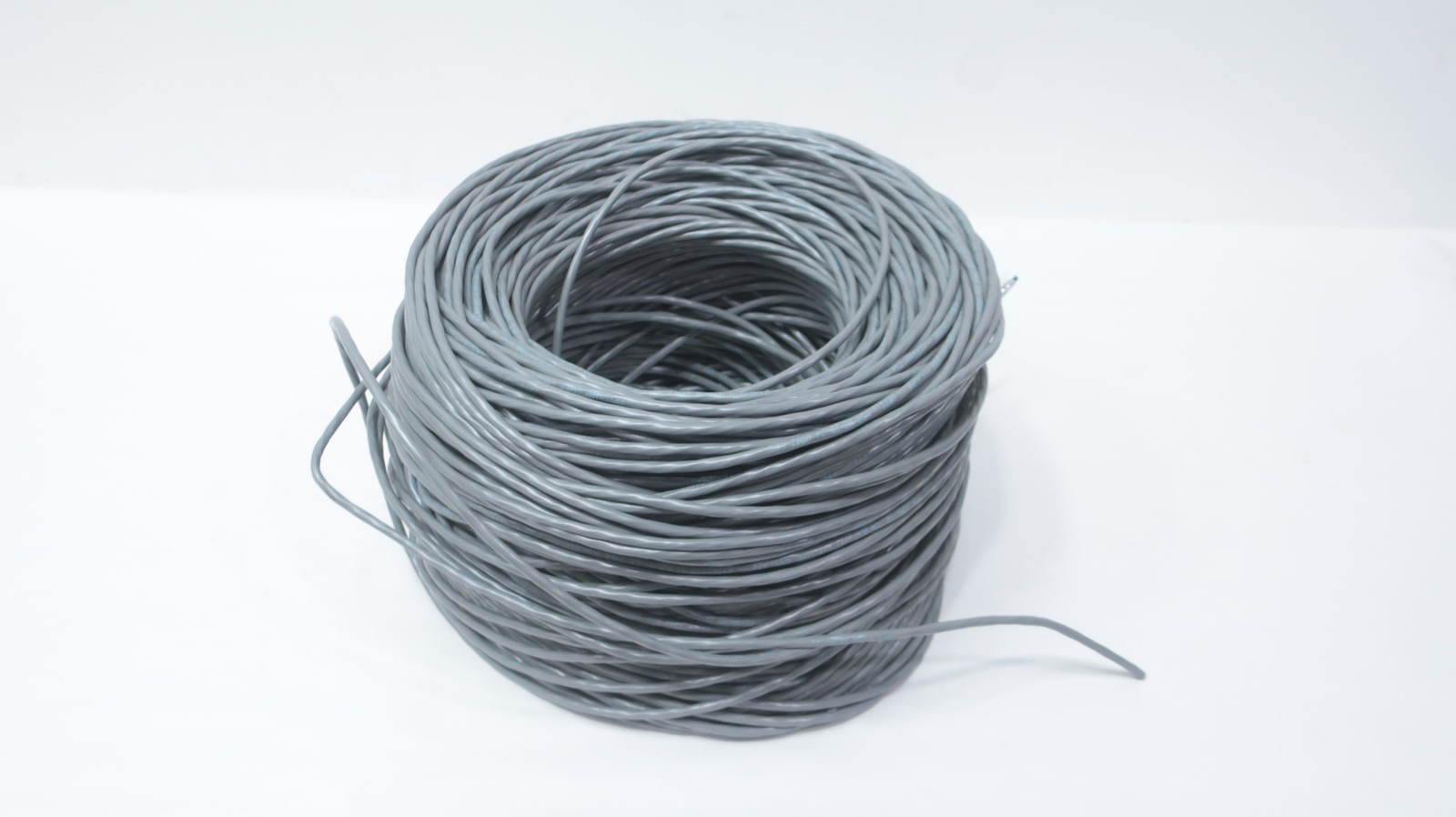Carol C4204A.30.10 Gray Wire 4c 18awg 1000ft