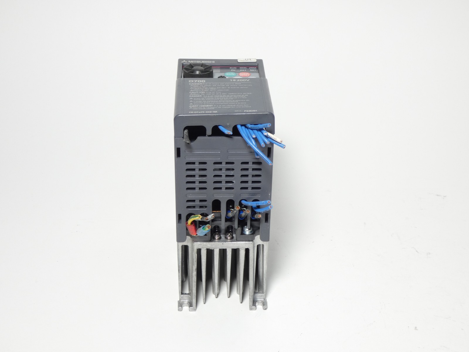 Mitsubishi FR-D720S-042-NA Drive Inverter 4.2A 200-240V 3PH D700