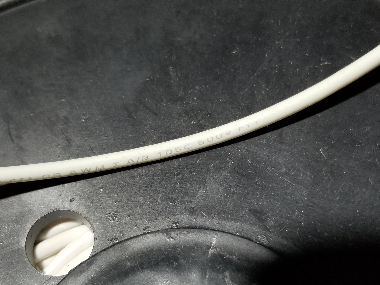 Southwire #18awg Stranded Bare Copper UL-1015/1230/1032 Hook-Up Wire White/100ft