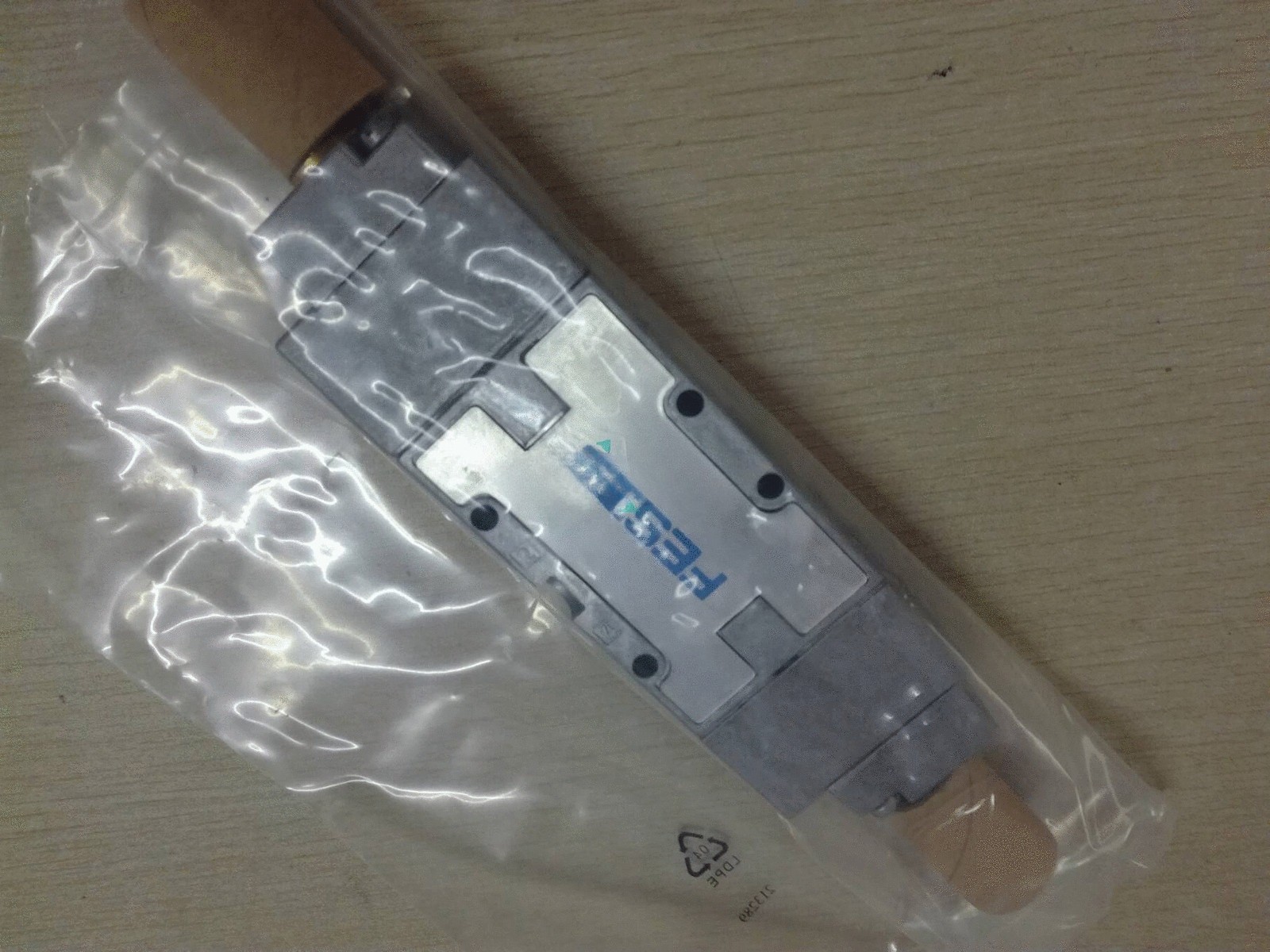 Solenoid Valve 30486 JMFH-5-1/8-B 6211 19758 15901 19705