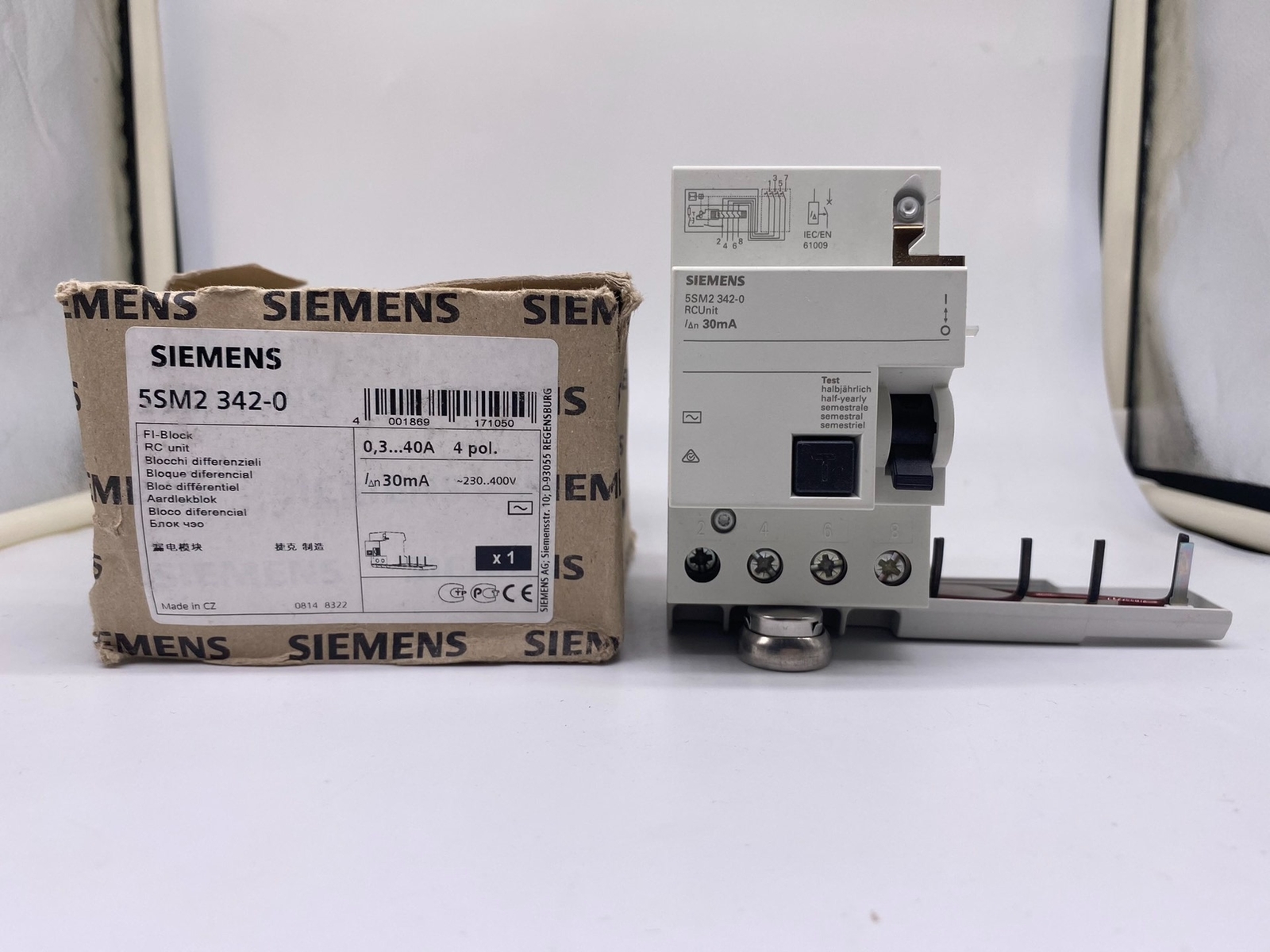 1PCS NEW module 5SM2342-0 4P 30MA SIEMENS