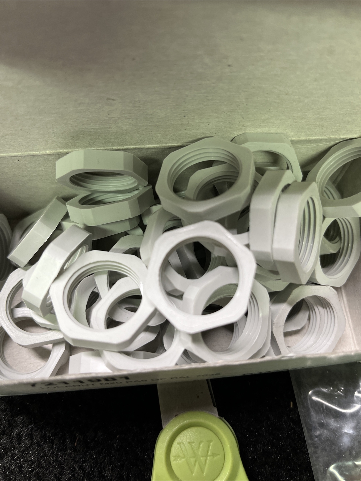 (Lot Of 25) Altech Corp. 7211981 M20 Locknut 7211 981 (OVER 500 PCS AVAILABLE)