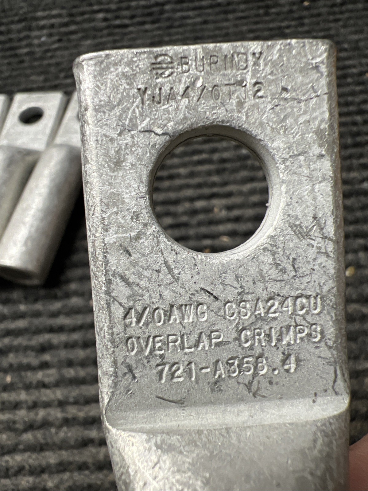 Box Of 6 Burndy YJA4/0T12 Terminal Lug 1/2in