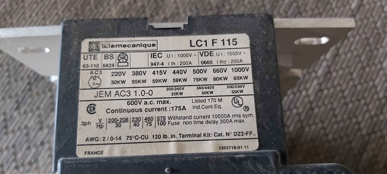 TELEMECANIQUE LC1F115 LC1 F 115 LX1 FF 110 30-65kw CONTATTORE TELERUTTORE