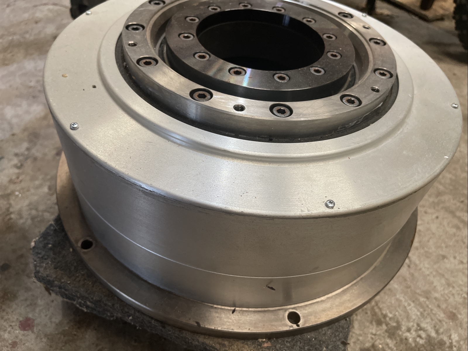 NSK RW1410FN523 Megatorque Servo Motor – High-Torque Precision Drive