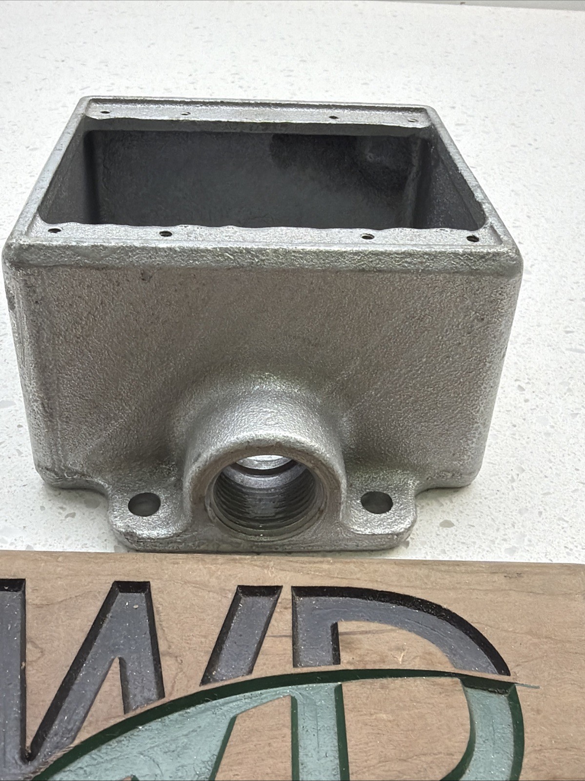 NIB – Crouse Hinds – FD22 – Two-Gang, 3/4″ Device Box Made Of Feraloy Iron Alloy