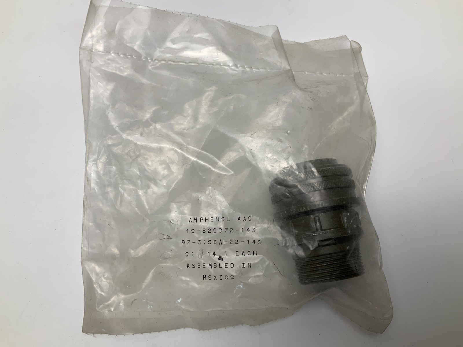NEW AMPHENOL AAO 10-820072-14S 97-3106A-22-14S 01 14