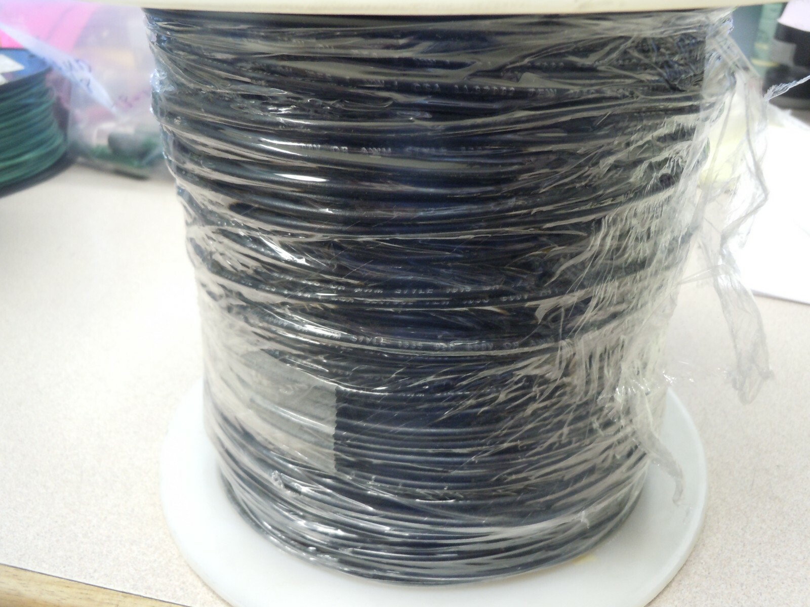 Black Hook-Up & Lead Wire PVC Wire UL 1015. 500′ 22AWG 7 ST