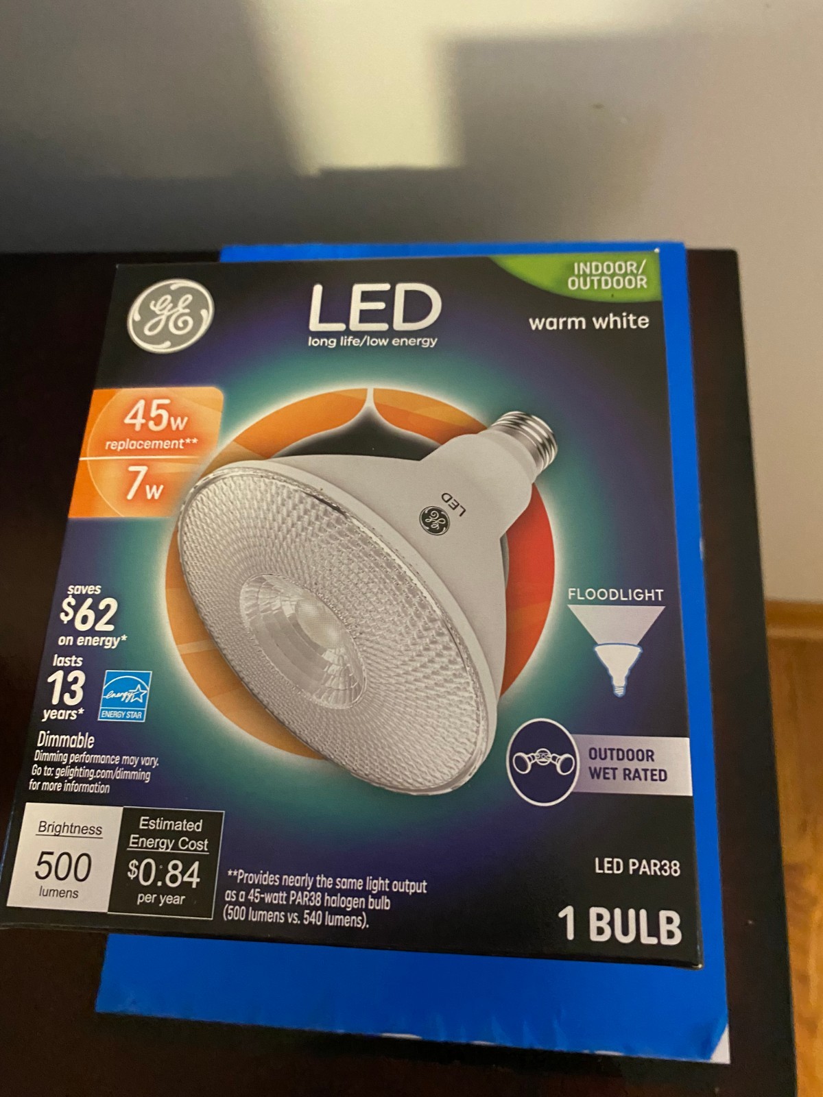 NEW GE LED 7 WATT INDOOR/OUTDOOR WARM WHITE FLOODLIGHT-500 LUMENS-LONG LIFE