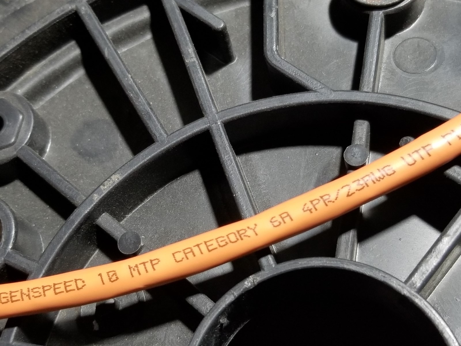 General Cable 7141856 23/4P GenSPEED 10 MTP Cat6A 10GX 10G Plenum Orange /50ft