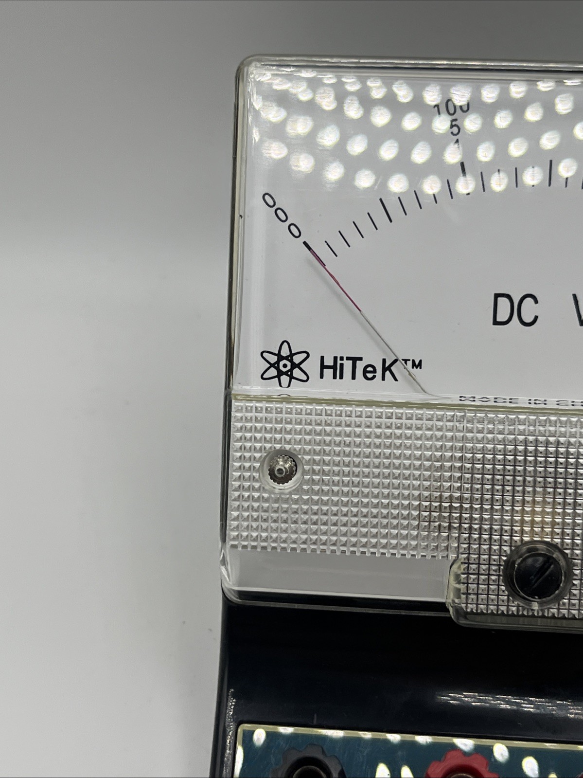 HiTeK D.C. VOLMETER MODEL P57029 TRIPLE SCALE, 0-3V/0-15V/0-300V SCHOOL SURPLUS