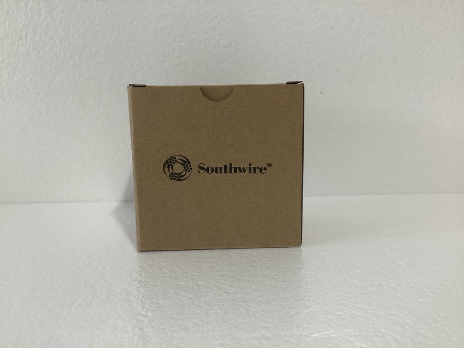 100 qty Southwire 451 1/2″ Die-Cast BX-Flex Connector Screw In Type