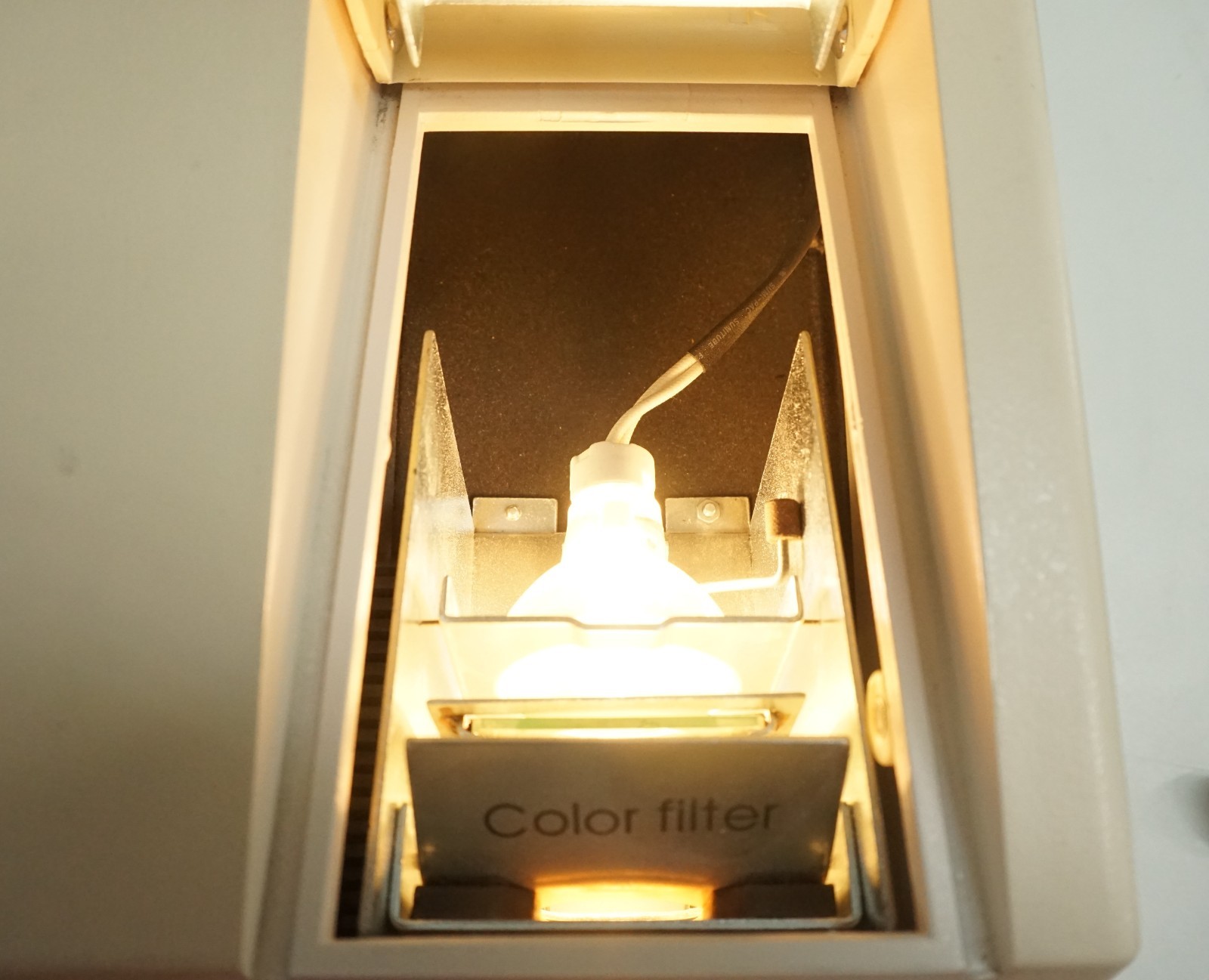 Scienscope IL-FOI-150-Plus Halogen Projector Lamp / Fiber Optic Illuminator