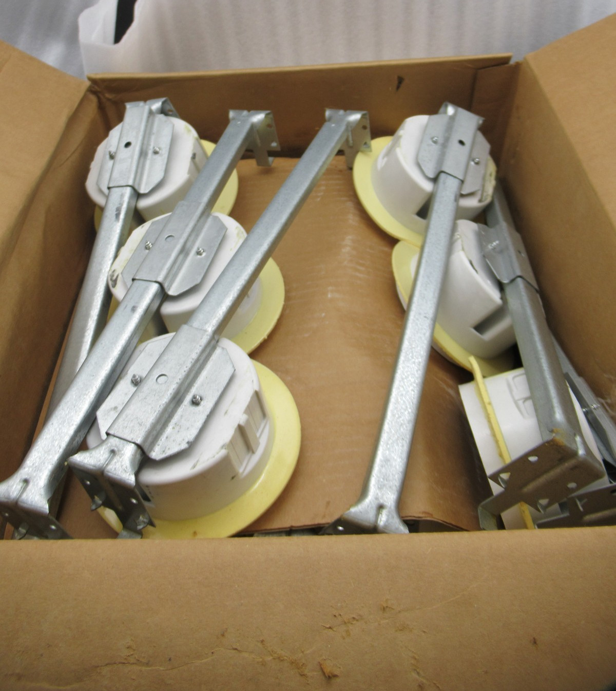 Allied Moulded Products 9350-BHK, 4″ x 2-7/16″, Light Fixture Support *BOX OF 18