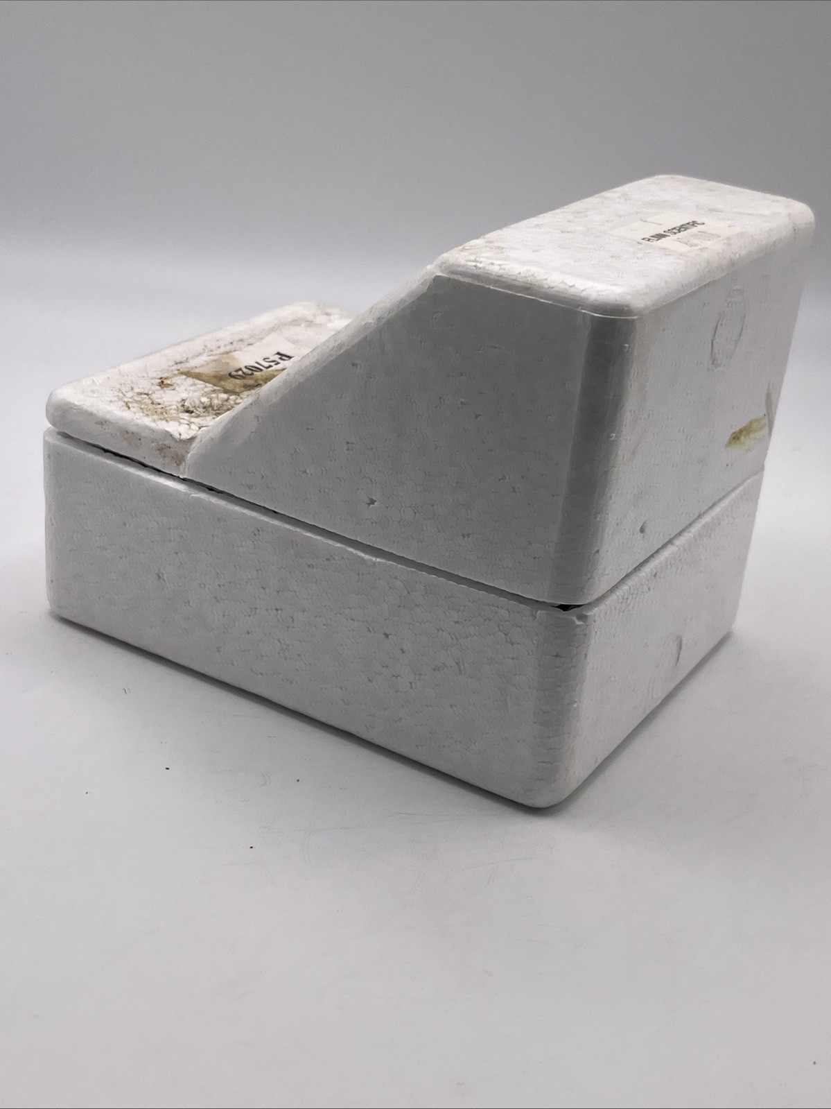 HiTeK D.C. VOLMETER MODEL P57029 TRIPLE SCALE, 0-3V/0-15V/0-300V SCHOOL SURPLUS