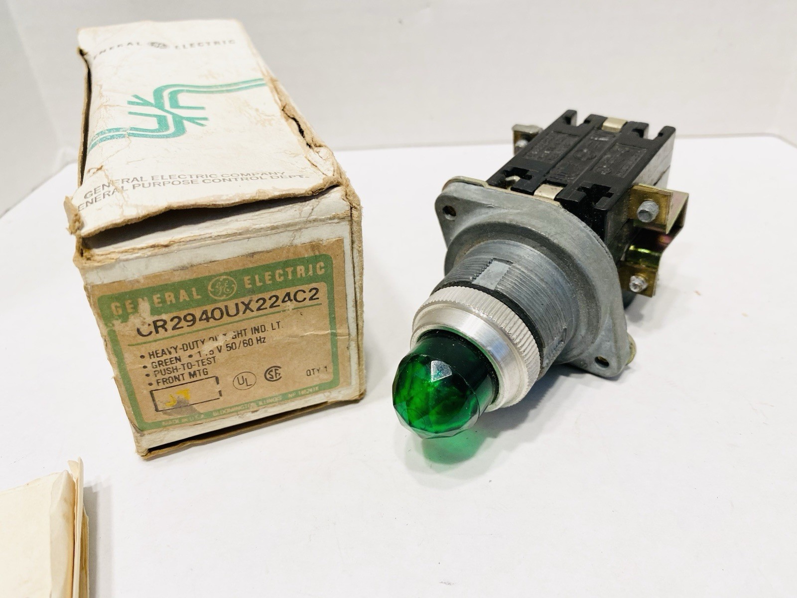 GENERAL ELECTRIC CR2940UX224C2 New. Open Box.