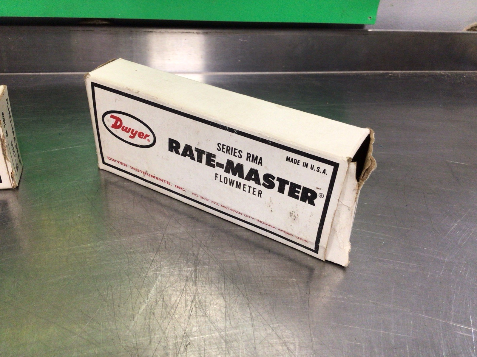 Lot Of 3 Dwyer Mini Master Flowmeter Magnehelic Pressure Gage & Rate Master V5-4