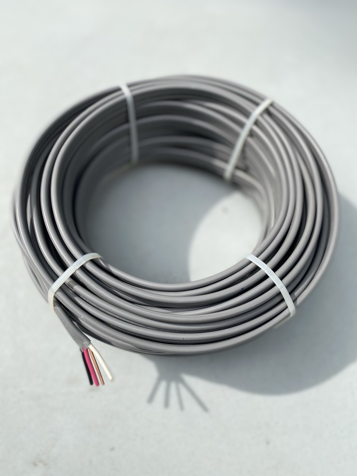Southwire 65FT 12/3 Gray Solid CU UF-B W/G Wire