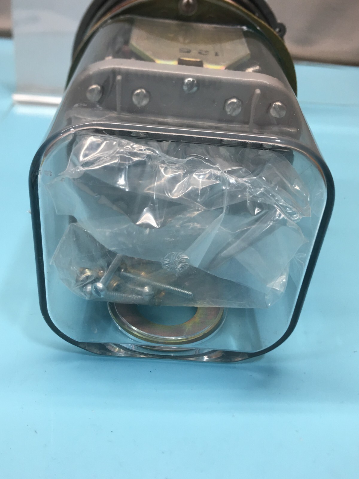 Dwyer 3000 Photohelic Pressure Switch/Gage, Gauge, 188056