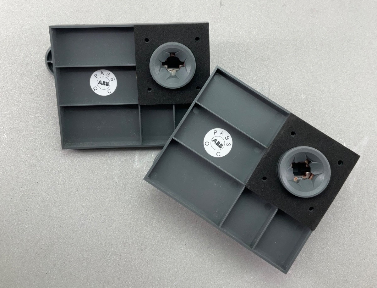 ABB KXT7RHEST ROTARY HANDLE OPERATING MECH L=500MM W PADLOCK/DOOR INTERLOCK XT7