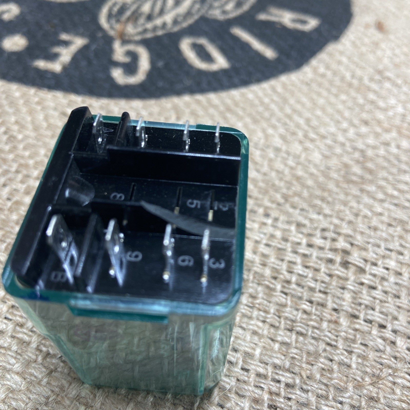 Tyco Electronics 157-22C200-24 157-22C200 24V Plug In Relay