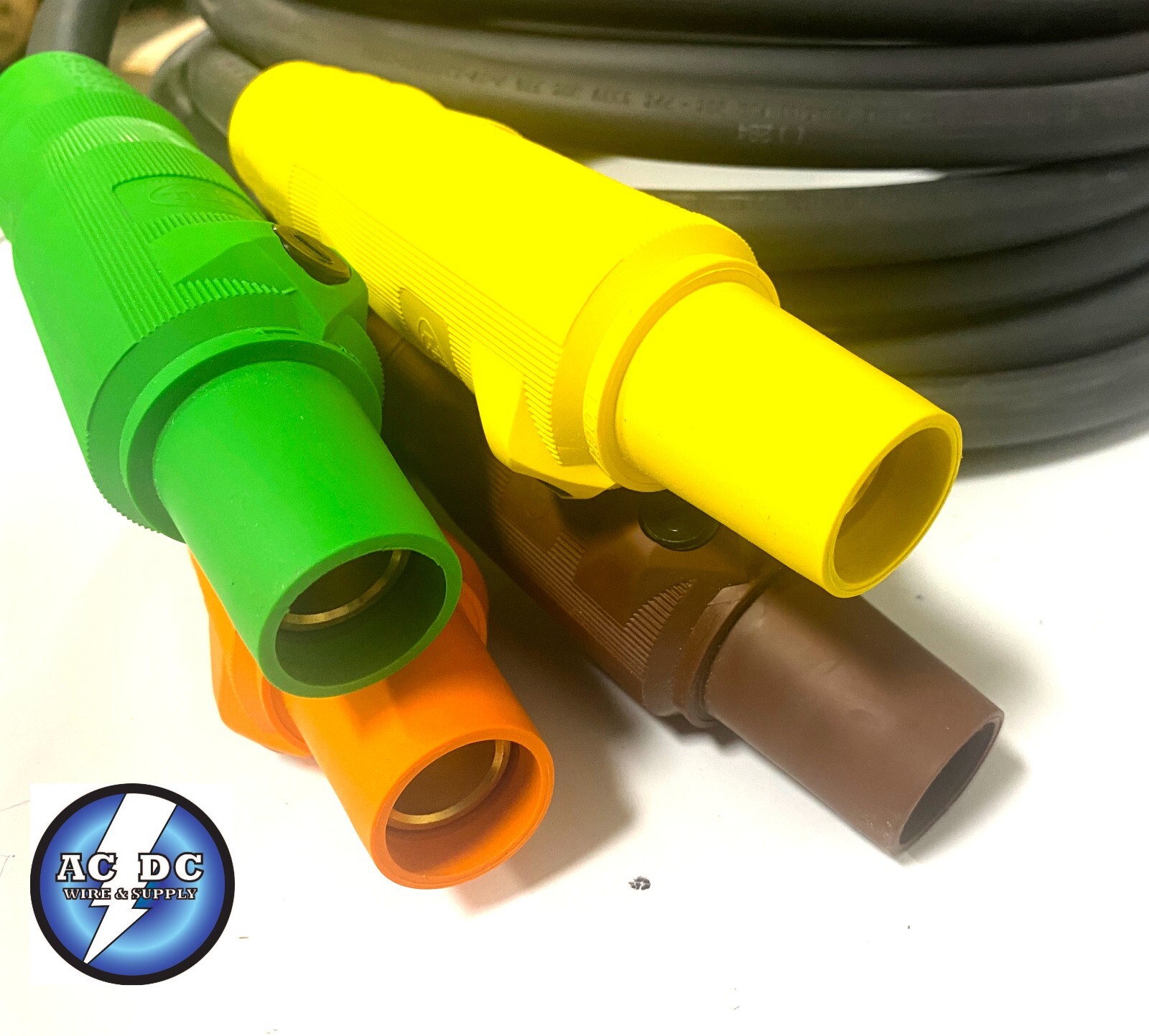 CAMLOCK – 15FT 4 WIRE PIGTAILS 400 AMP 480 VOLT W/ FEMALE SERIES 16 HUB 4/0 600V