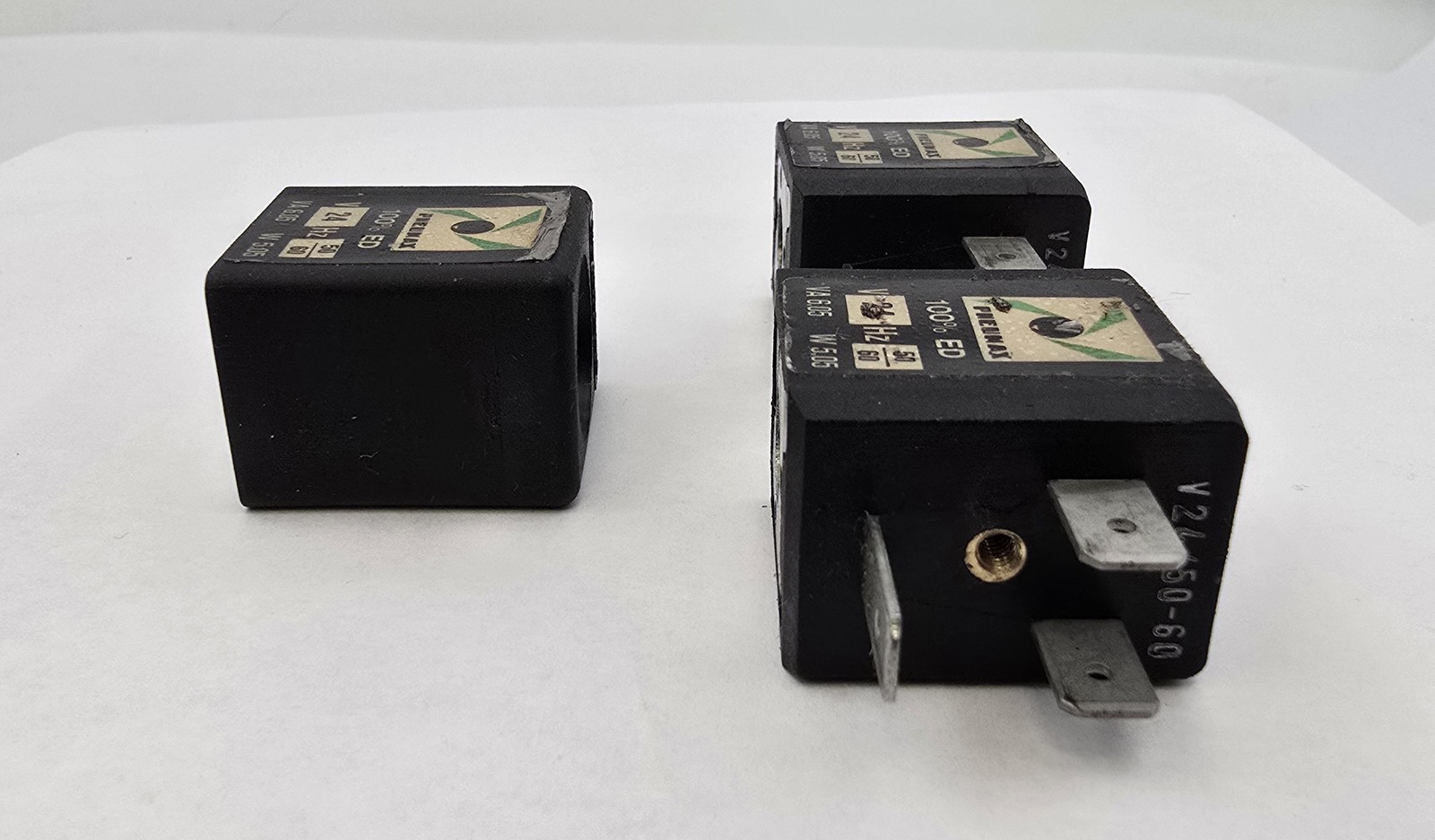 Steward 28S2001-0P0 EMI 280 Ohms at 100 MHz Material Grade 28 Split Ferrite Core